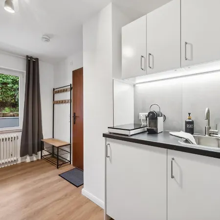 Andriss - Kaiserberg Apartments - Kitchen - Wifi - Parking Kaiserslautern Exterior photo