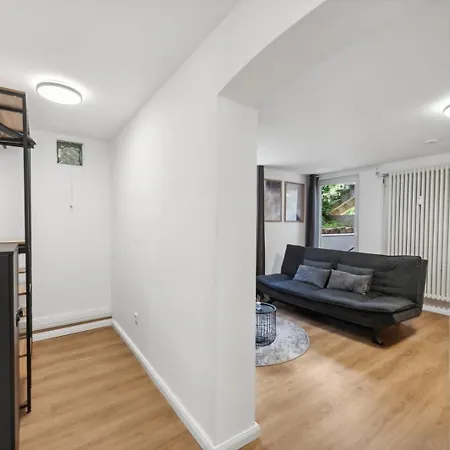 Andriss - Kaiserberg Apartments - Kitchen - Wifi - Parking Kaiserslautern Room photo