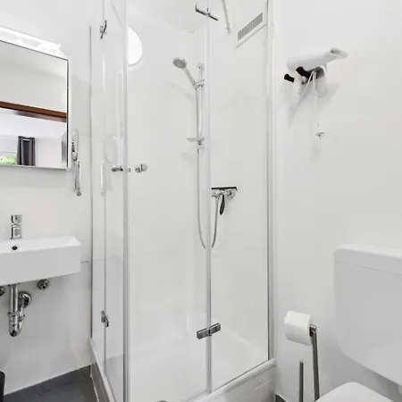Andriss - Kaiserberg Apartments - Kitchen - Wifi - Parking Kaiserslautern Exterior photo